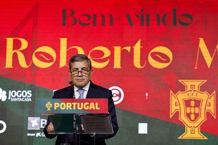 Roberto Martnez apresentado como Selecionador Nacional