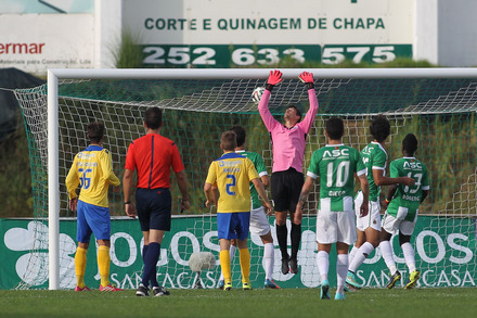 Rio Ave v Arouca Primeira Liga J5 2014/15