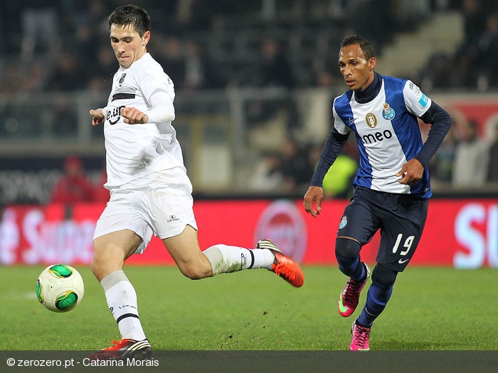 [Imagen: 126923_galeria_v_guimaraes_v_fc_porto_li...13.jpg.jpg]
