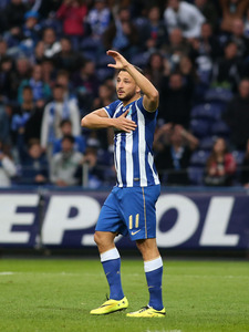 FC Porto v Benfica MF Taa da Liga 2013/14