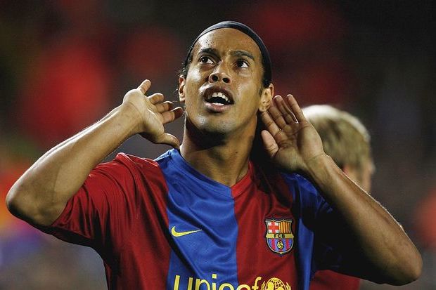 Real Madrid x Barcelona: A noite em que o Bernabu se rendeu a Ronaldinho