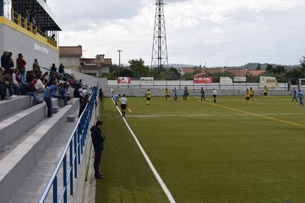 Estádio Dr. José Pinto de Aguiar (POR)