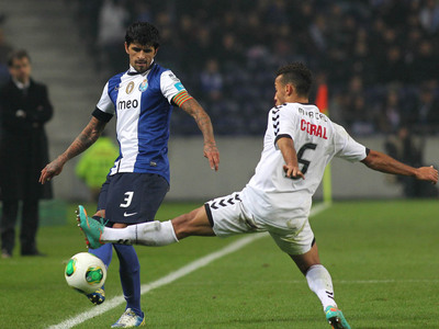 FC Porto v Nacional Liga Zon Sagres J13 2012/13