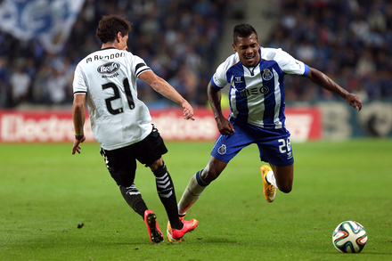 FC Porto v Nacional Primeira Liga J9 2014/15