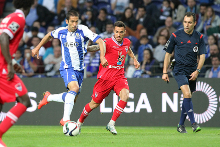 FC Porto v Gil Vicente Liga NOS J32 2014/15