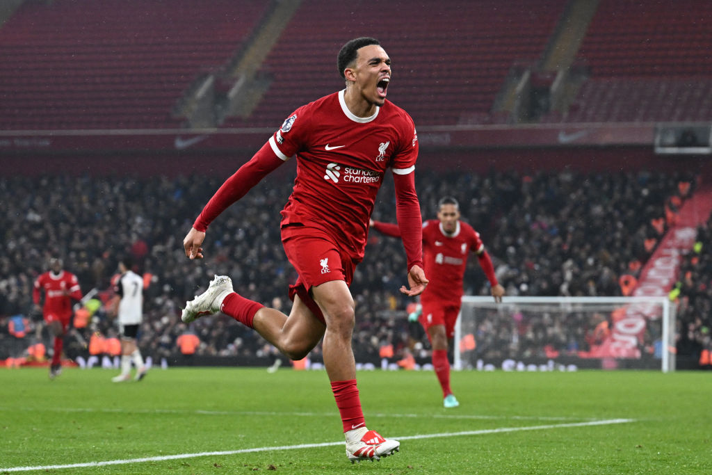 Liverpool x Tottenham foi um jogo louco --Alexander-Arnold