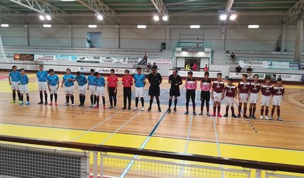 Clube de Albergaria 2-5 Futsal Azemis