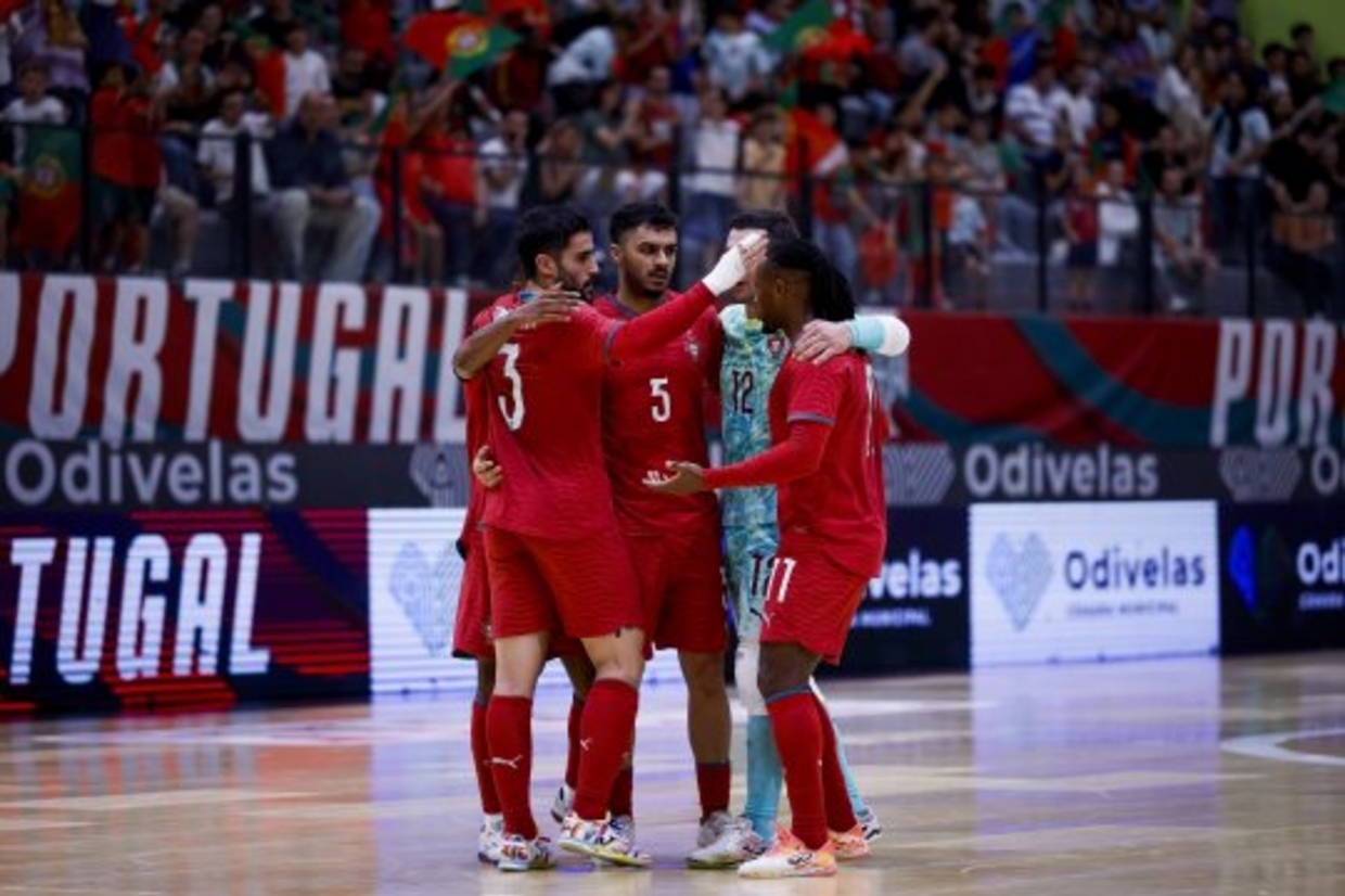 Portugal arranca qualificação para o Euro com goleada sobre a Dinamarca