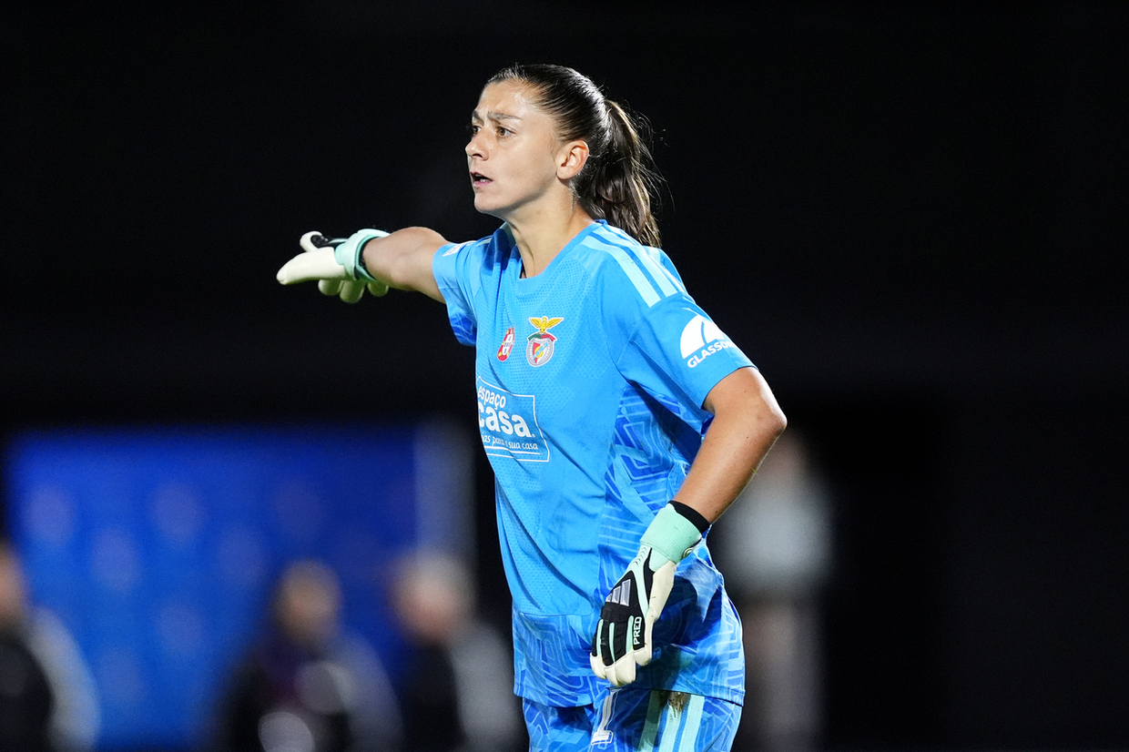 Londres a fazer lembrar Barcelona: Lena Pauels e uma história de 34 defesas