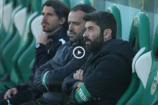 José Ángel Carmona lesionou-se em abril e não voltou a jogar. Agora, também não vai reforçar Sporting: lateral chumba nos exames médicos – Observador