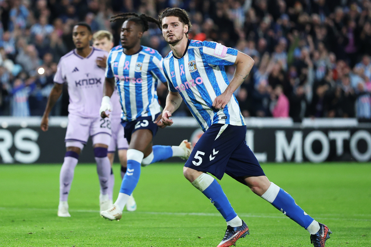 Coventry despacha Newcastle com chapa quatro