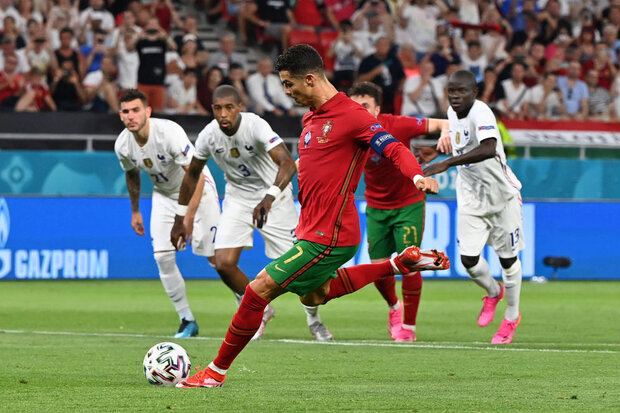 De novo o «papa recordes»: nunca ninguém marcou tanto em Euros e Mundiais como CR7 :: zerozero.pt - Vimarsana News