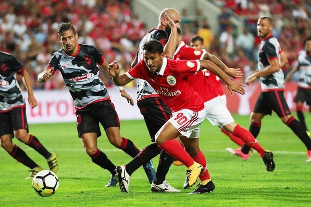 Benfica tem de vender jogadores para ser competitivo na Europa