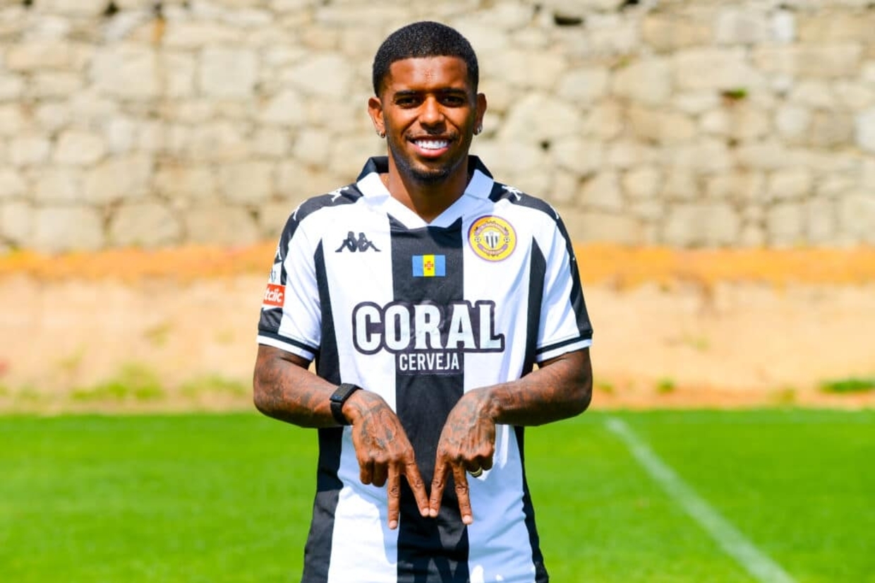 Passou pela Juventus e é o novo reforço do Nacional