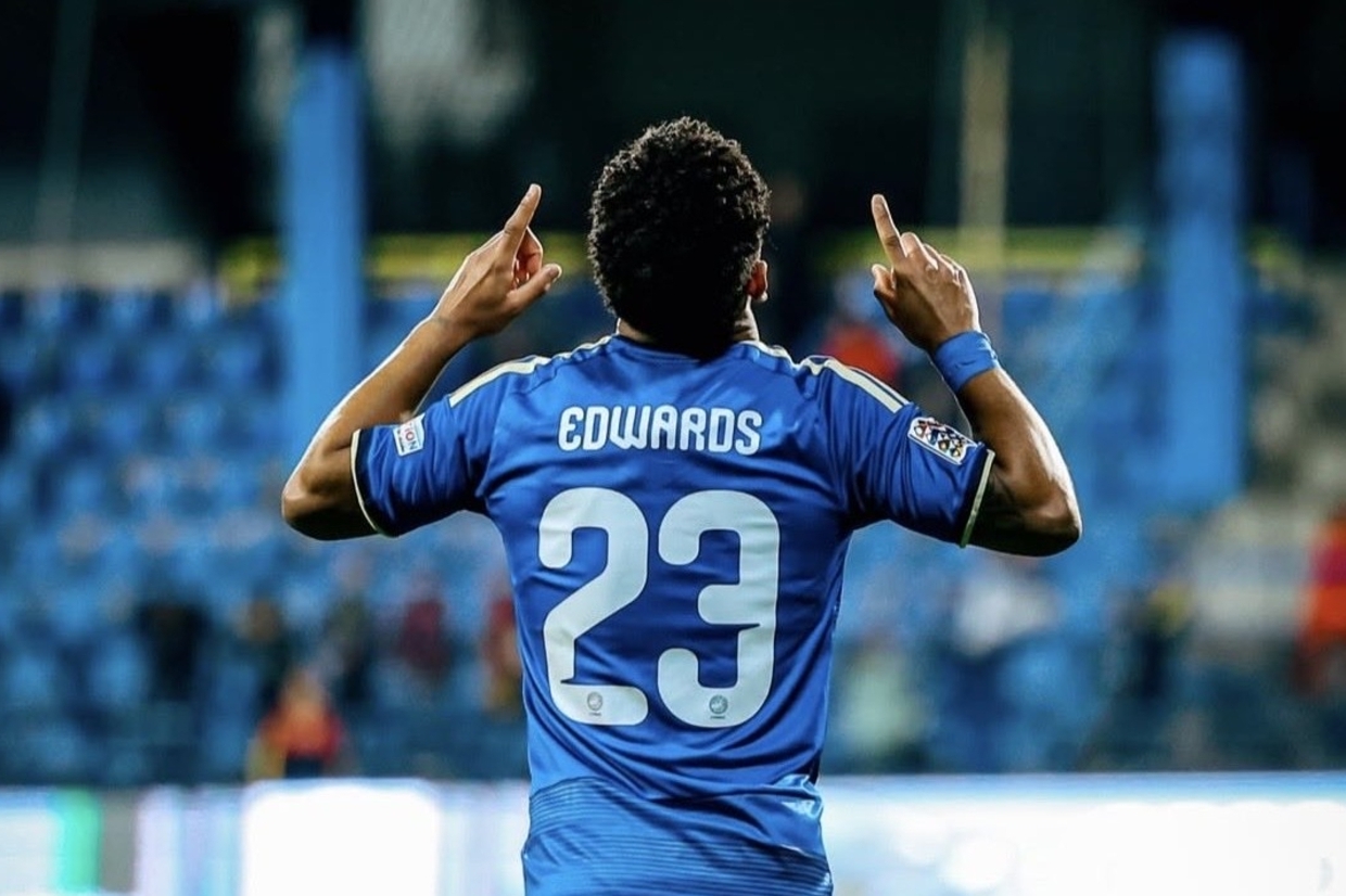 Marcus Edwards marca, mas perde na estreia por Chipre