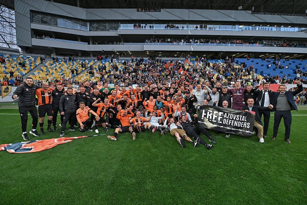 Shakhtar Donetsk bate Dynamo Kyiv e revalida título de campeão ucraniano