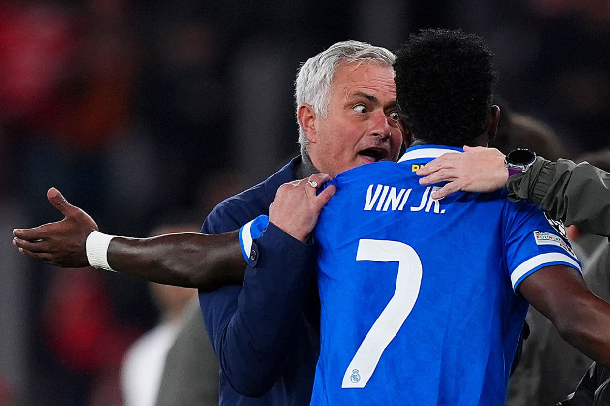 Mourinho: «Caso com Prestianni? Agora o Vini sabe de que lado estou»