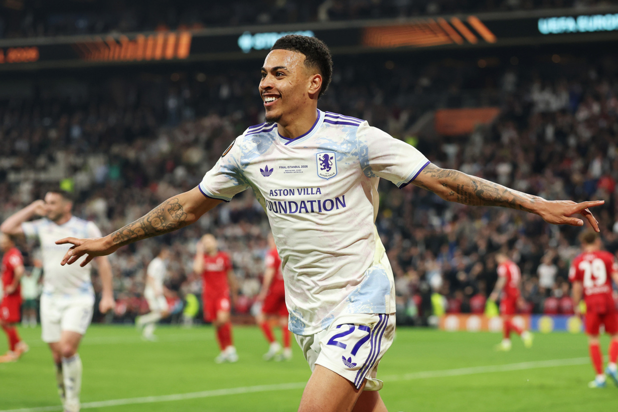 Acordo verbal por Morgan Rogers: Chelsea chega aos 137 milhões de euros