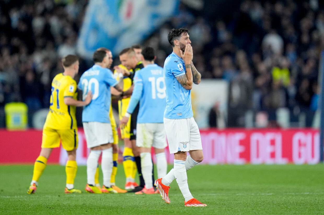Lazio sofre, mas conquista quarta vitória consecutiva