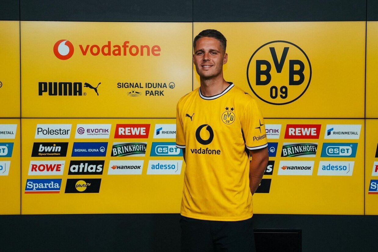 Borussia Dortmund contrata internacional neerlandês ao PSV