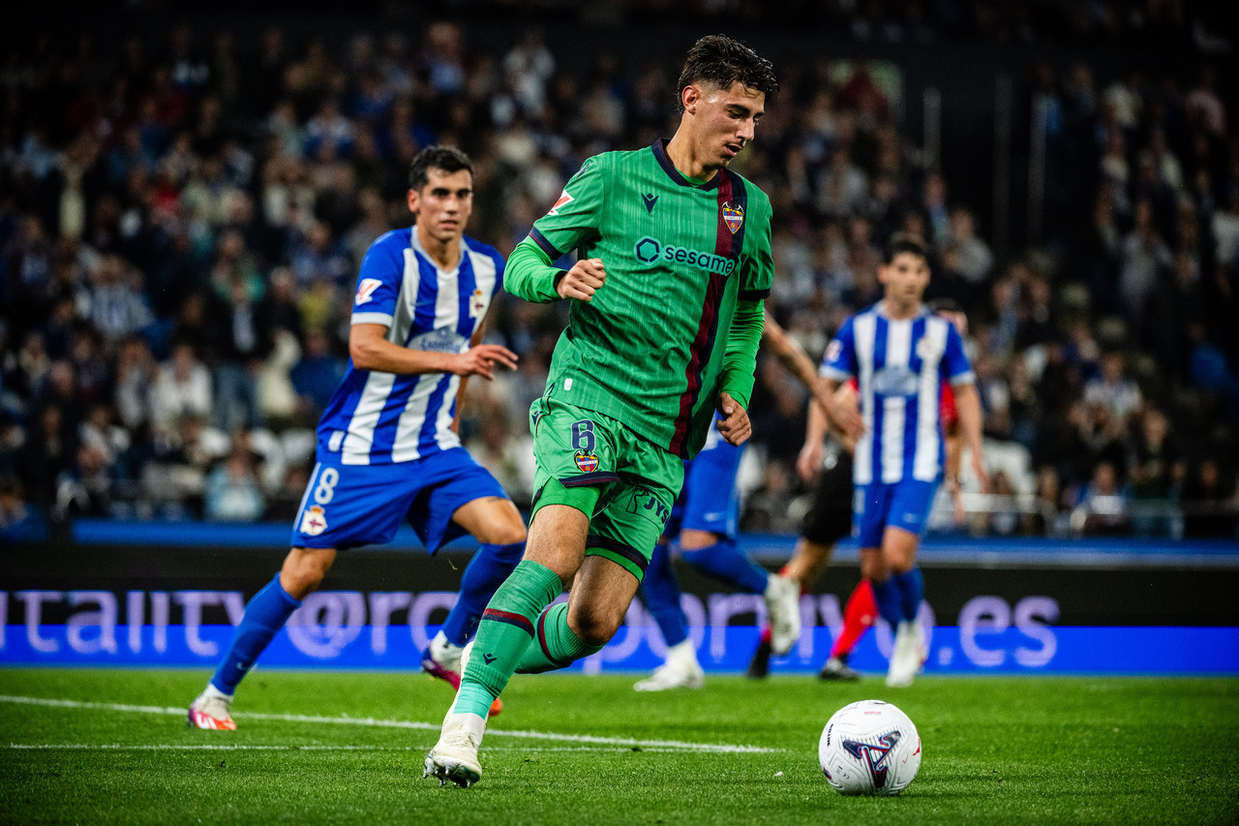 Levante, de Luís Castro, já leva cinco jogos seguidos sem vencer