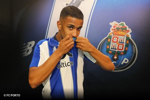 Oficial: Jorge no FC Porto por empréstimo do Mónaco Jorge-e-i-dragao-i-