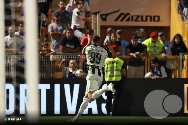 Jogadas Espetaculares no Futebol - Lances Mágicos 