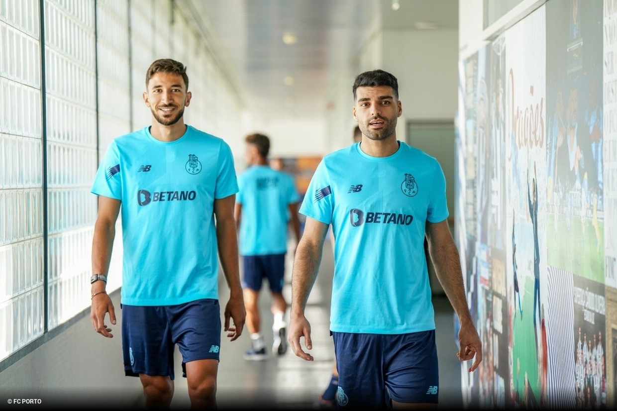 Apito final no FC Porto-Cardiff e jogadores dos dragões foram