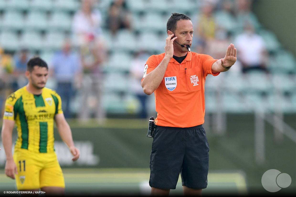 Mundial feminino: Inglaterra bate Austrália e defronta Espanha na final -  CNN Portugal