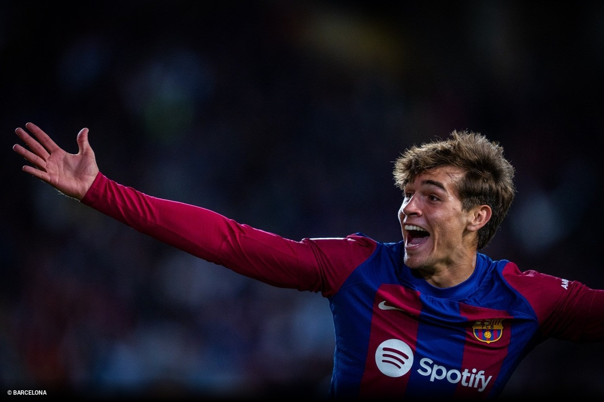 Menino de 17 anos salva Barça em noite de desinspiração 