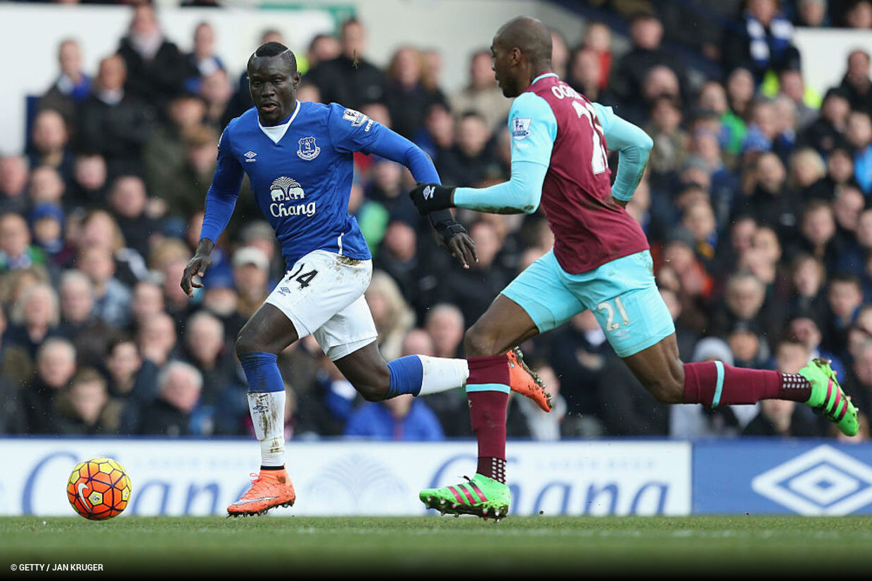 Que queda! Custou muitos milhões ao Everton e agora vai jogar no